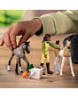 Schleich Horse Club - Sarah's First Aid Kit 42777