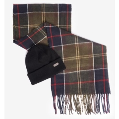 Barbour Swinton Beanie + Galingale Scarf Gift Set Classic