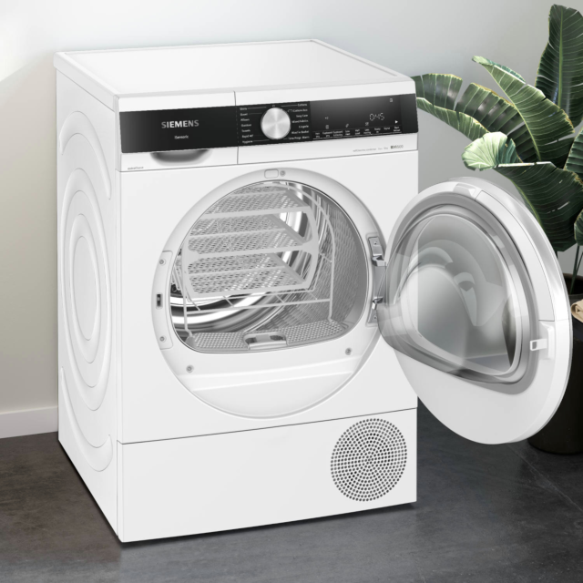 Siemens WQ45G2D2GB 9kg Heat Pump Tumble Dryer - White