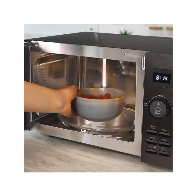 Statesman SKMS0820DSB 20L 800W Digital Solo Microwave with Stainless Steel Interior - Black